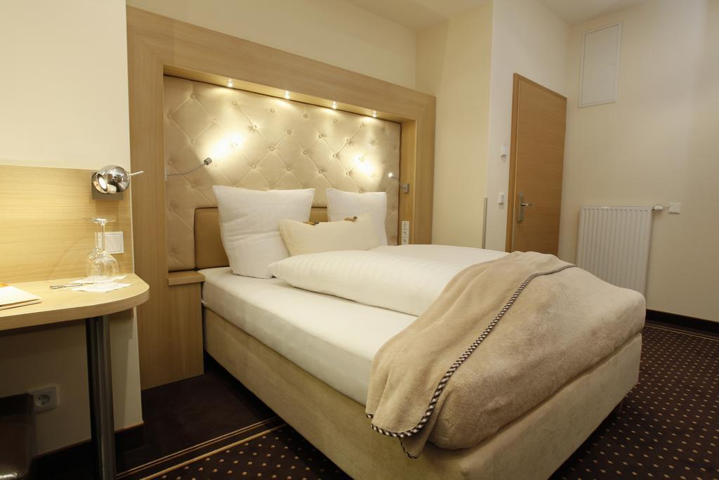 Hotel Villa Will Altwarmbuchen Zimmer foto